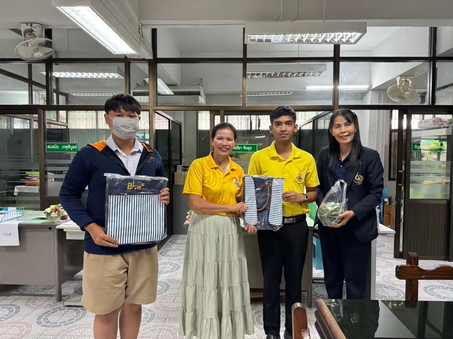 LINE_ALBUM_รับสมัคร ม.ราม predegree_250418_5